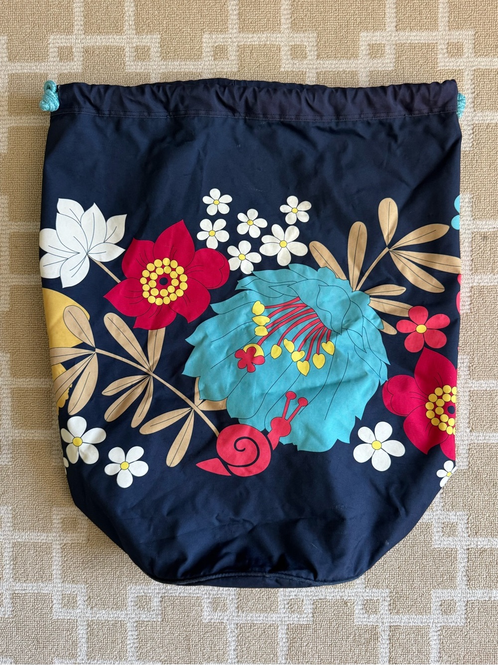 Vera Bradley Dorm Laundry Bag College Move-In Travel Hamper Navy Floral XL - Picture 14 of 14